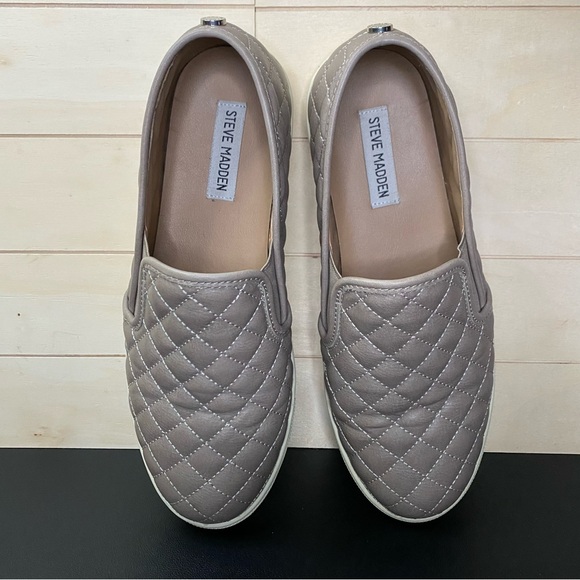 Steve Madden Ecentrcq Quilted Slip-Ons Women's Size 10 B Shoes Taupe - Picture 8 of 11